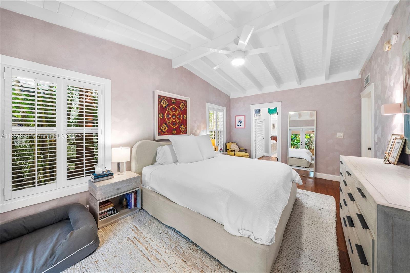 3610 Avocado Ave, Miami