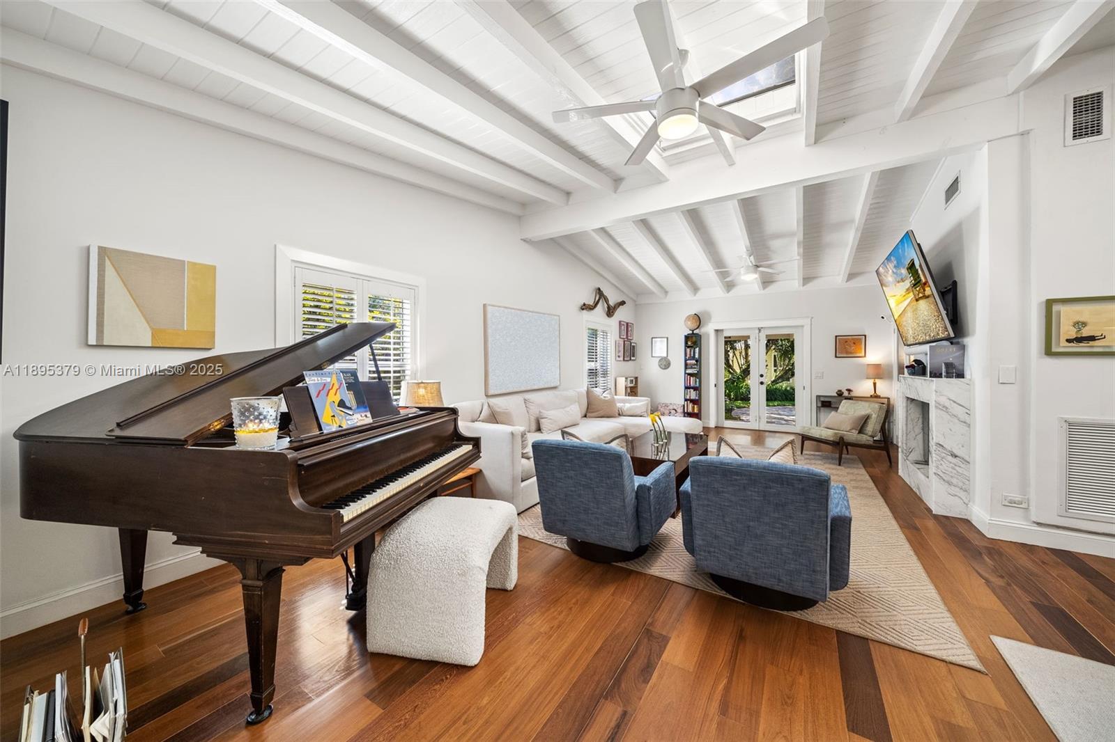 3610 Avocado Ave, Miami