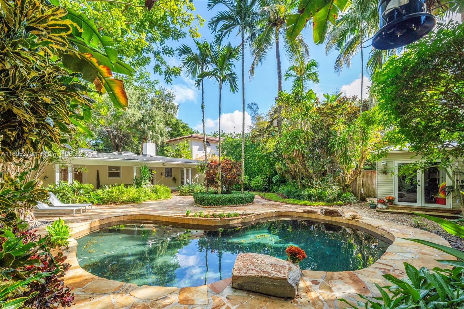 3610 Avocado Ave, Miami