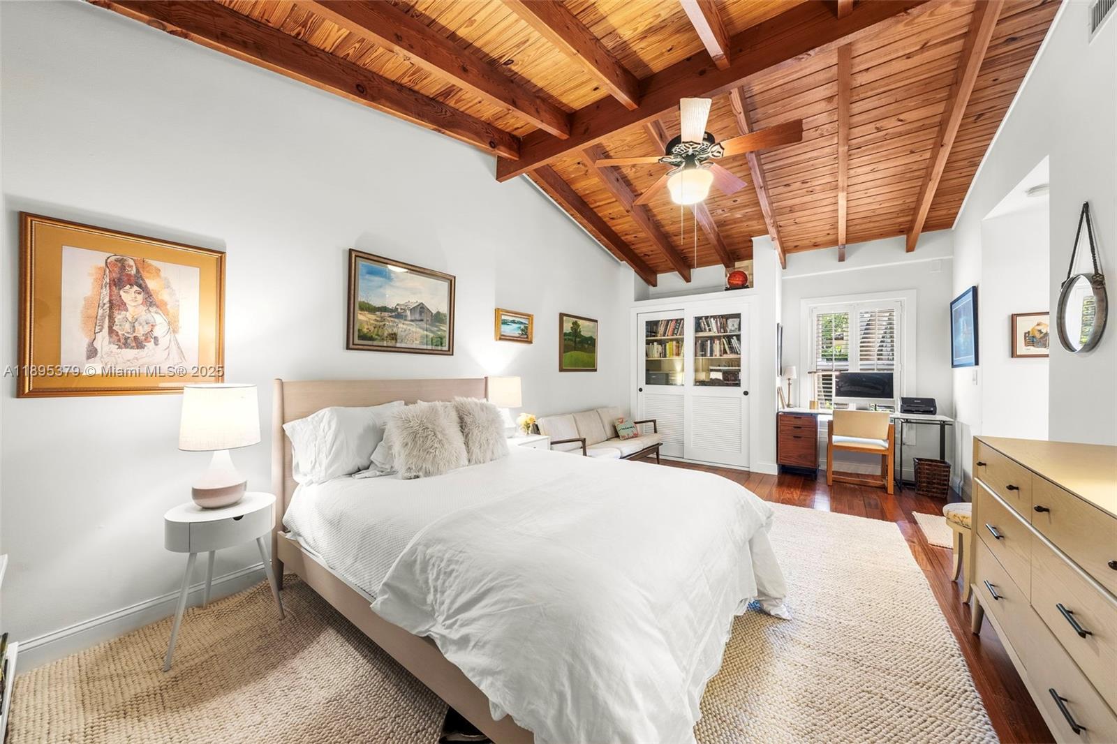3610 Avocado Ave, Miami