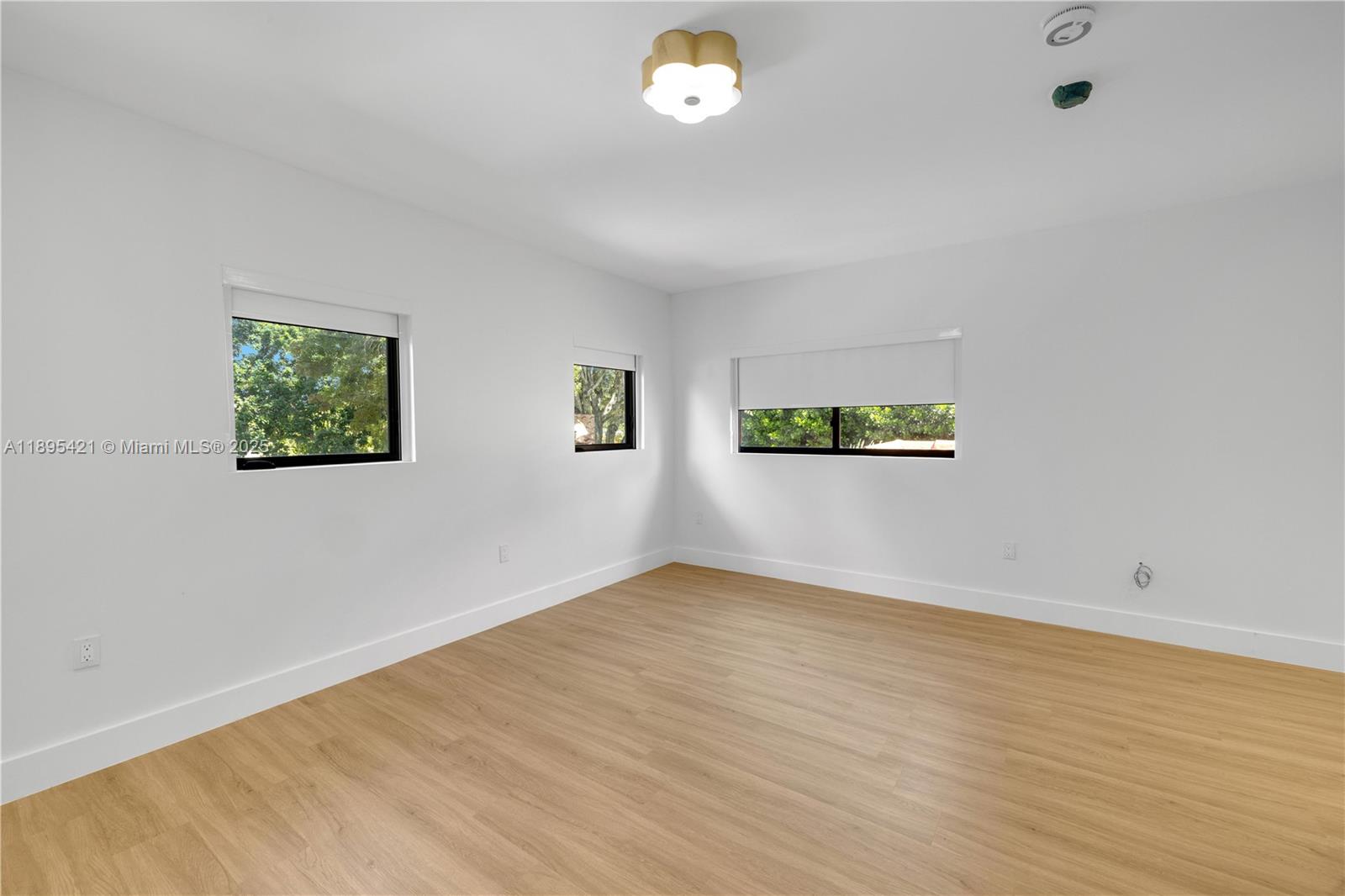 1132 NE 101st St, Miami Shores