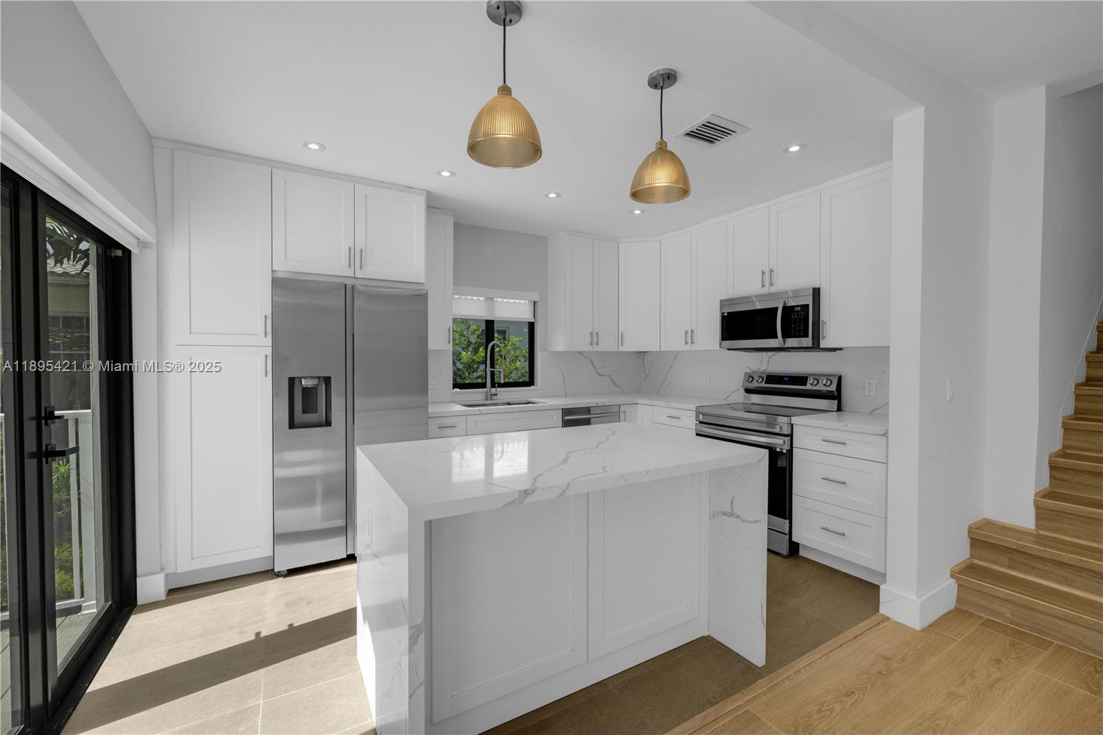 1132 NE 101st St, Miami Shores