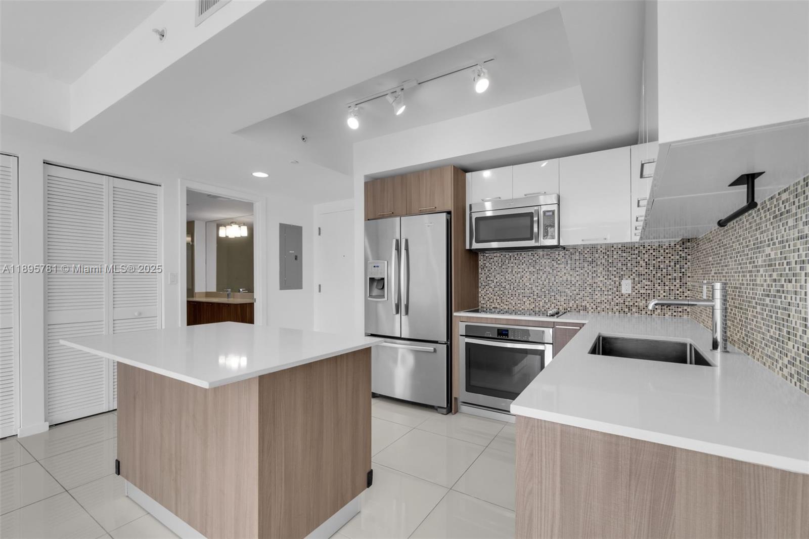 5252 NW 85th Ave # 1505