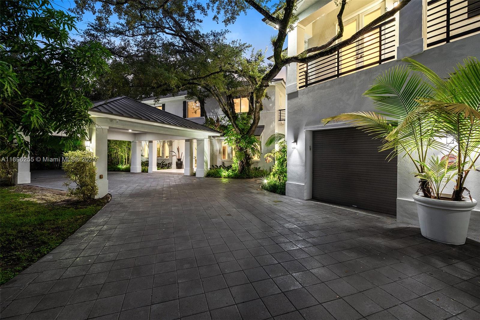 8923 Ludlam Rd.