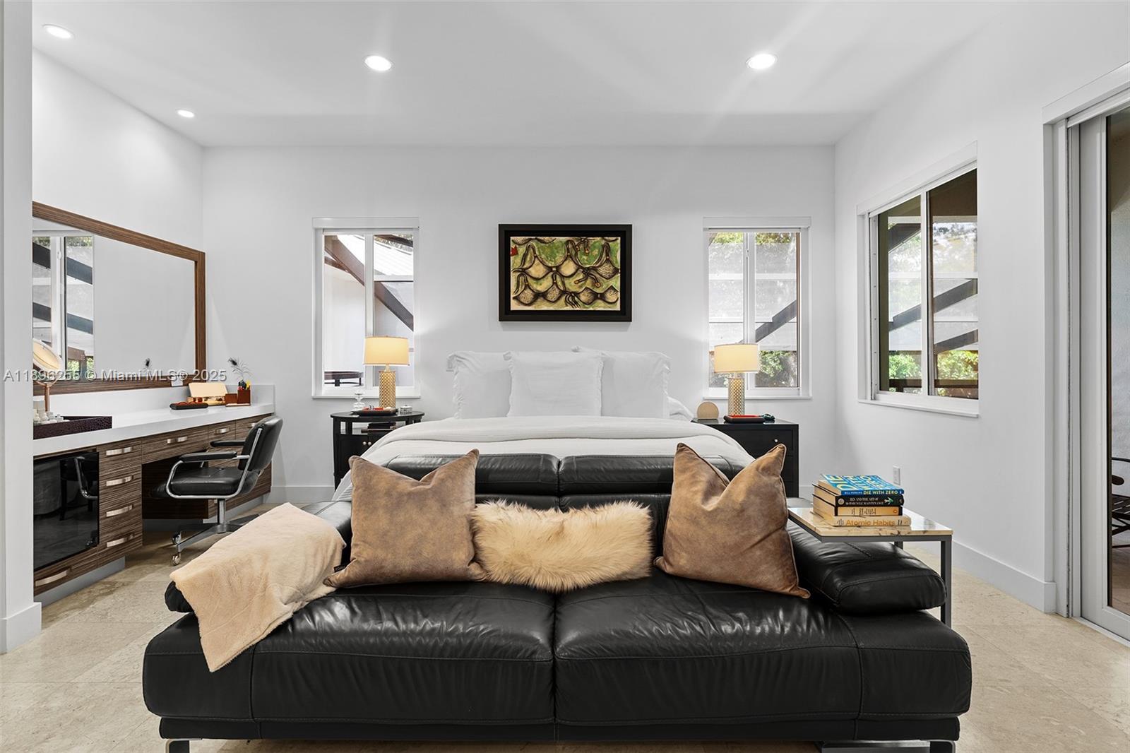 8923 Ludlam Rd.