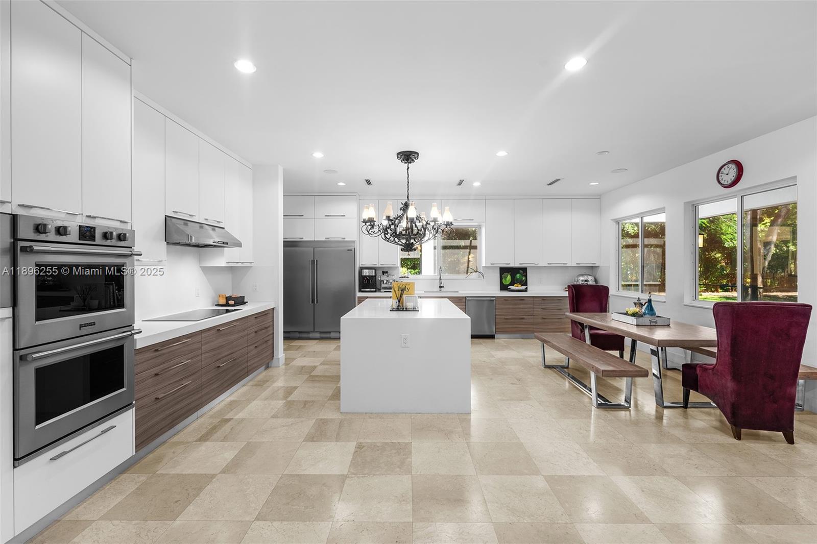 8923 Ludlam Rd.