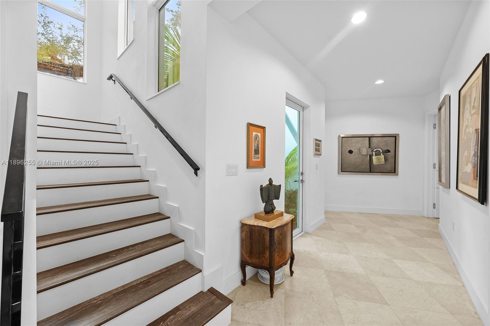 8923 Ludlam Rd.