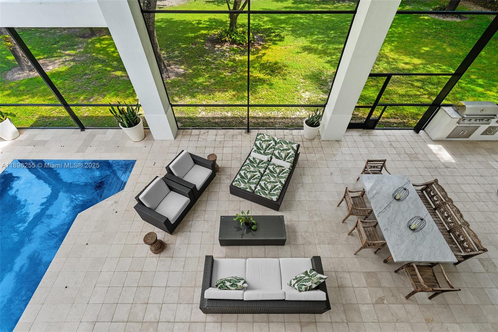 8923 Ludlam Rd.