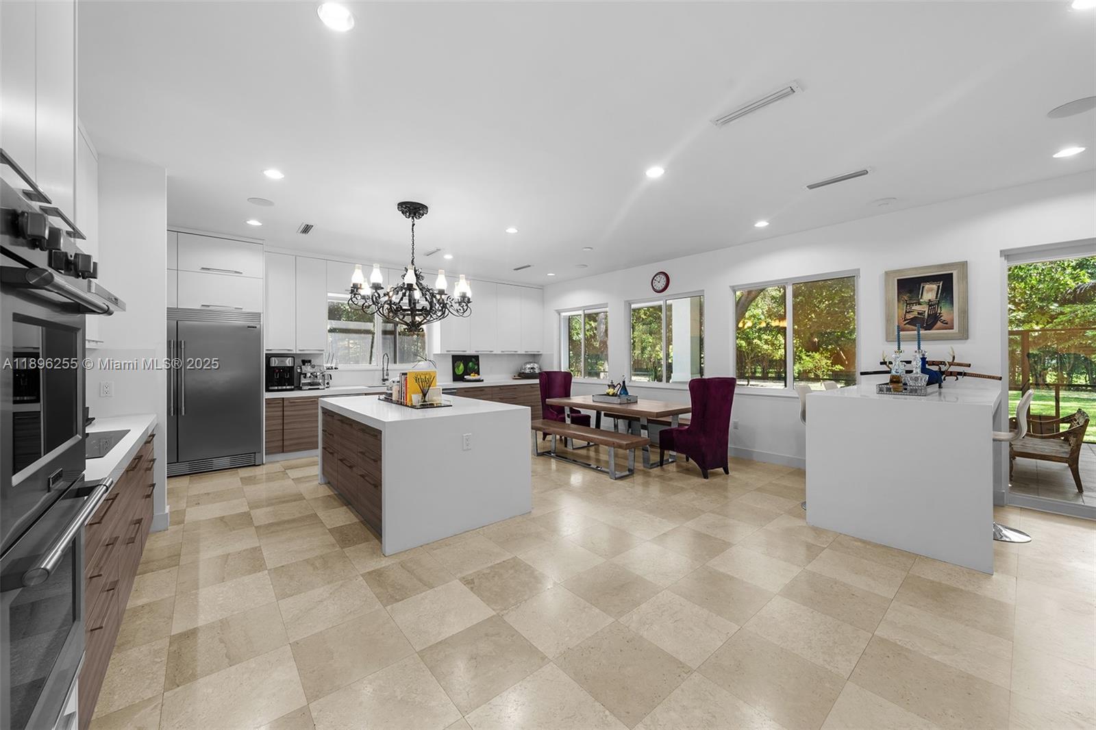 8923 Ludlam Rd.