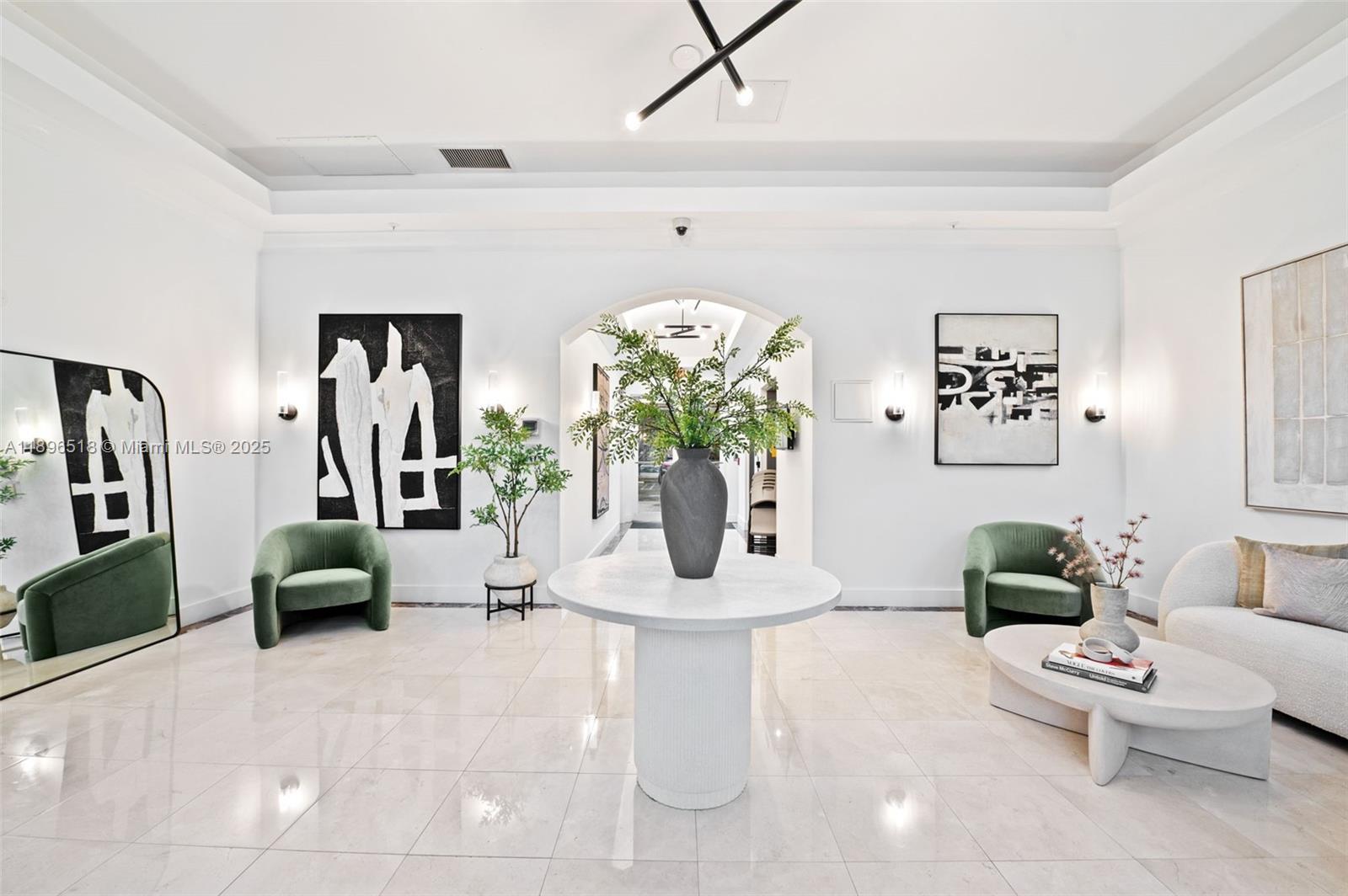 9021 SW 94th St # 707