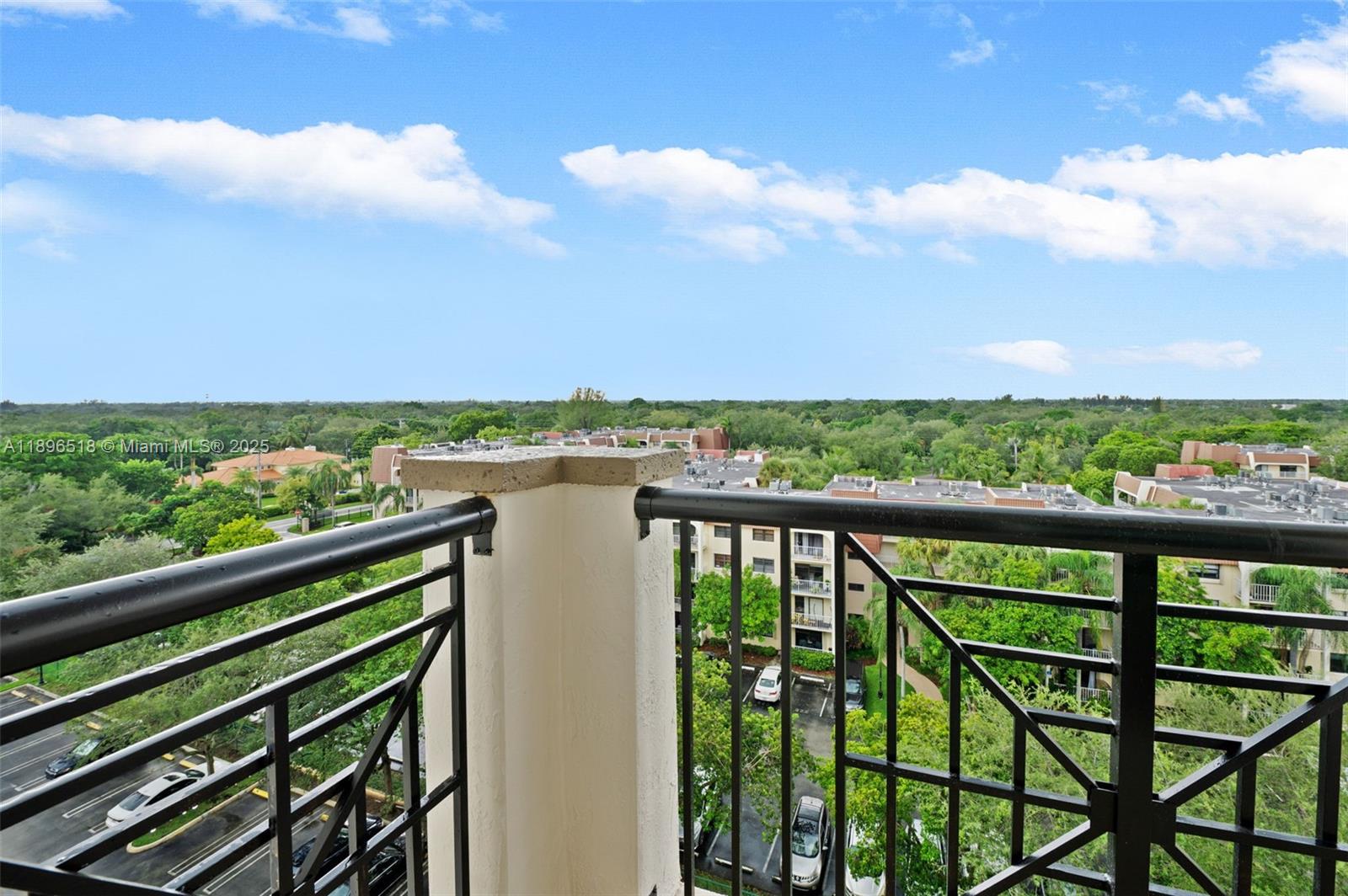 9021 SW 94th St # 707