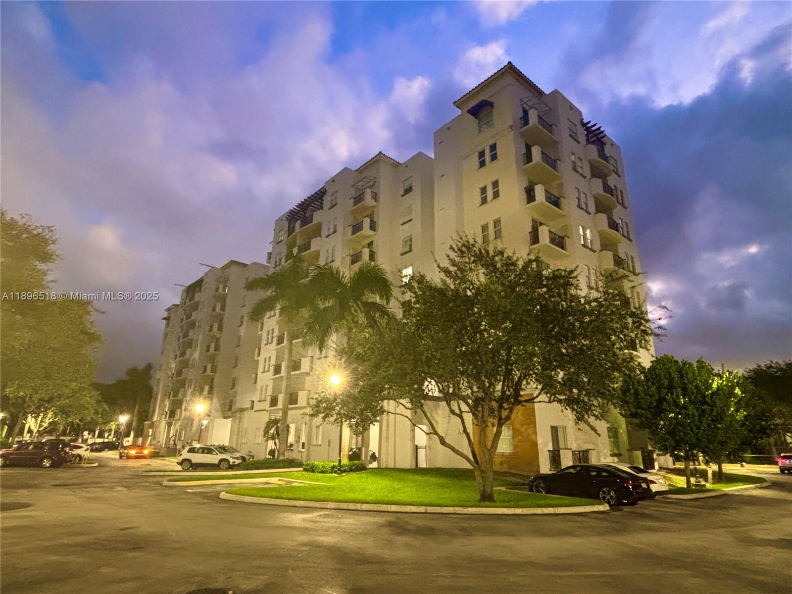 9021 SW 94th St # 707