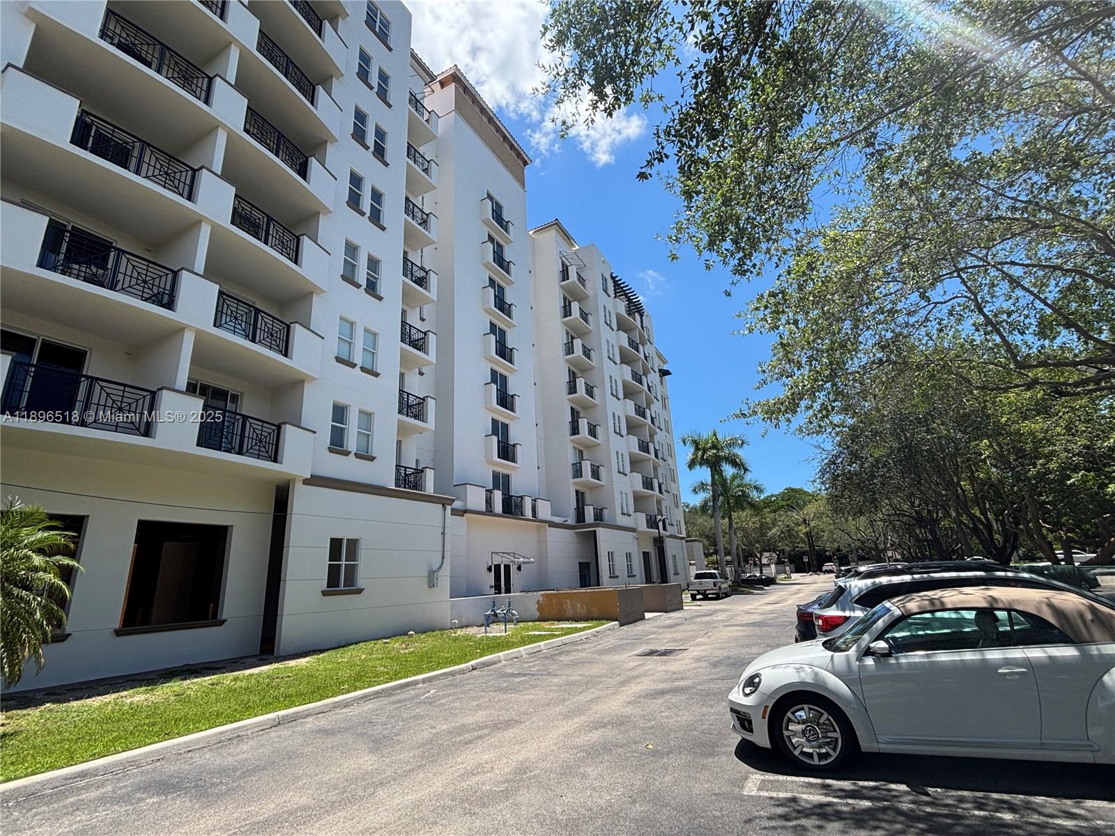 9021 SW 94th St # 707