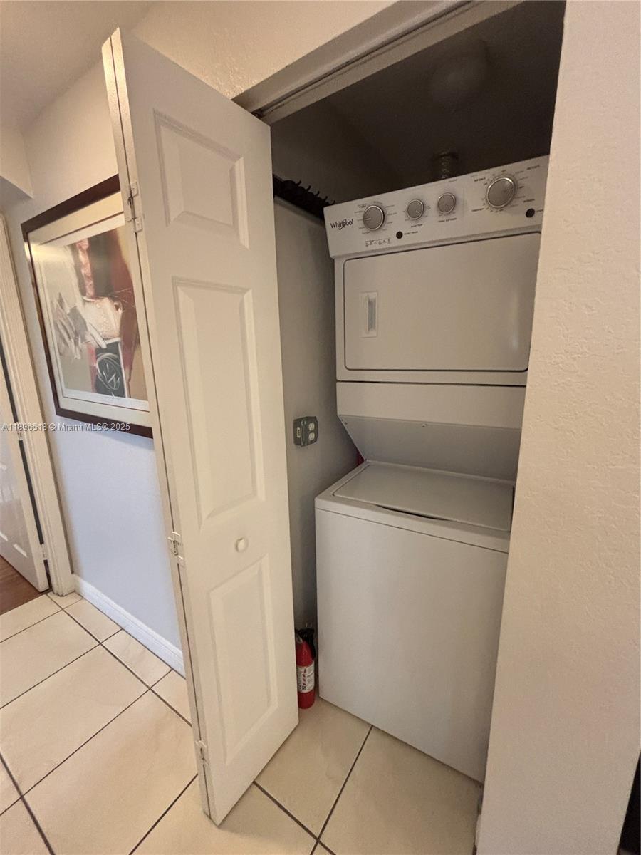 9021 SW 94th St # 707