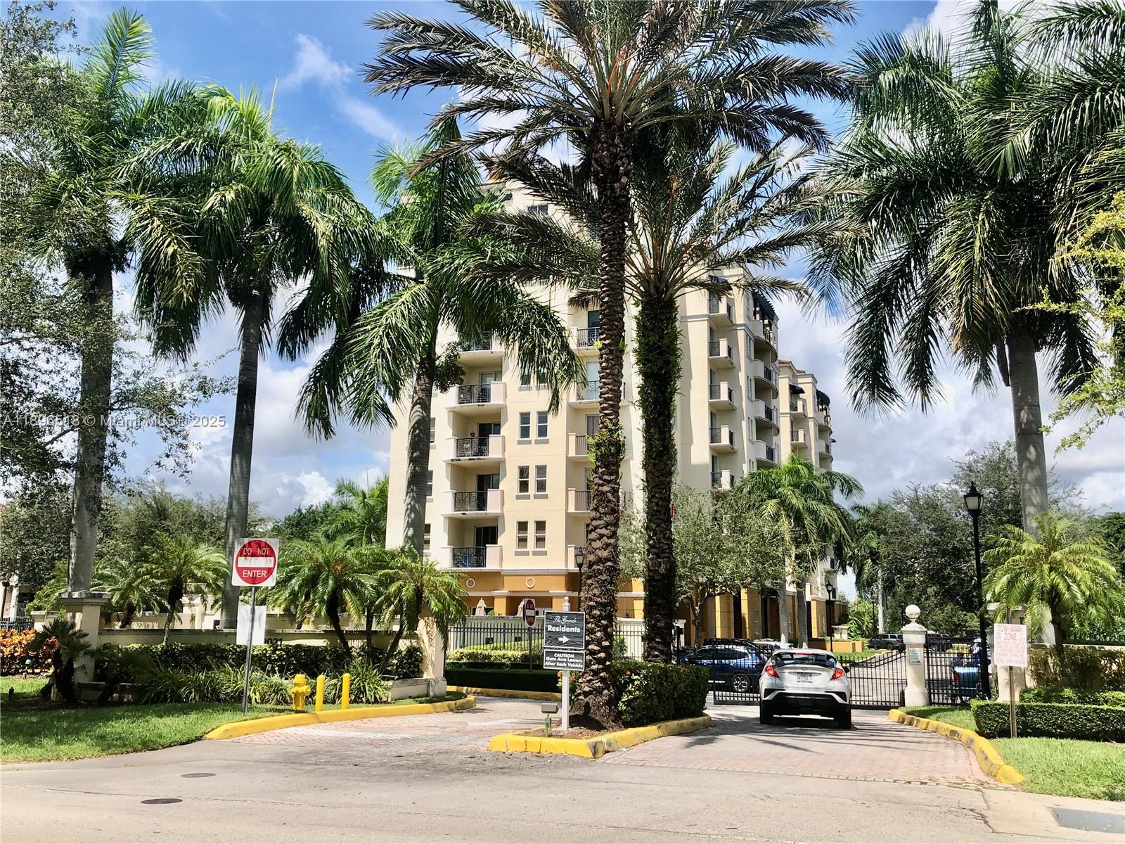 9021 SW 94th St # 707