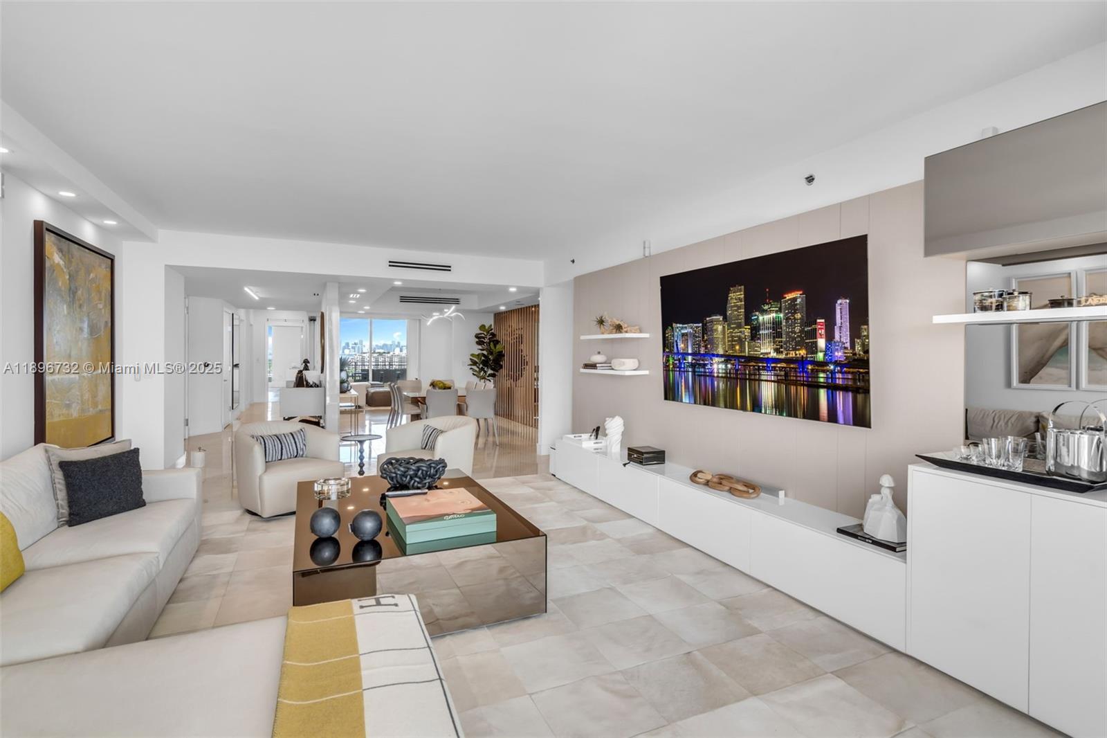 791 Crandon Blvd # 1404