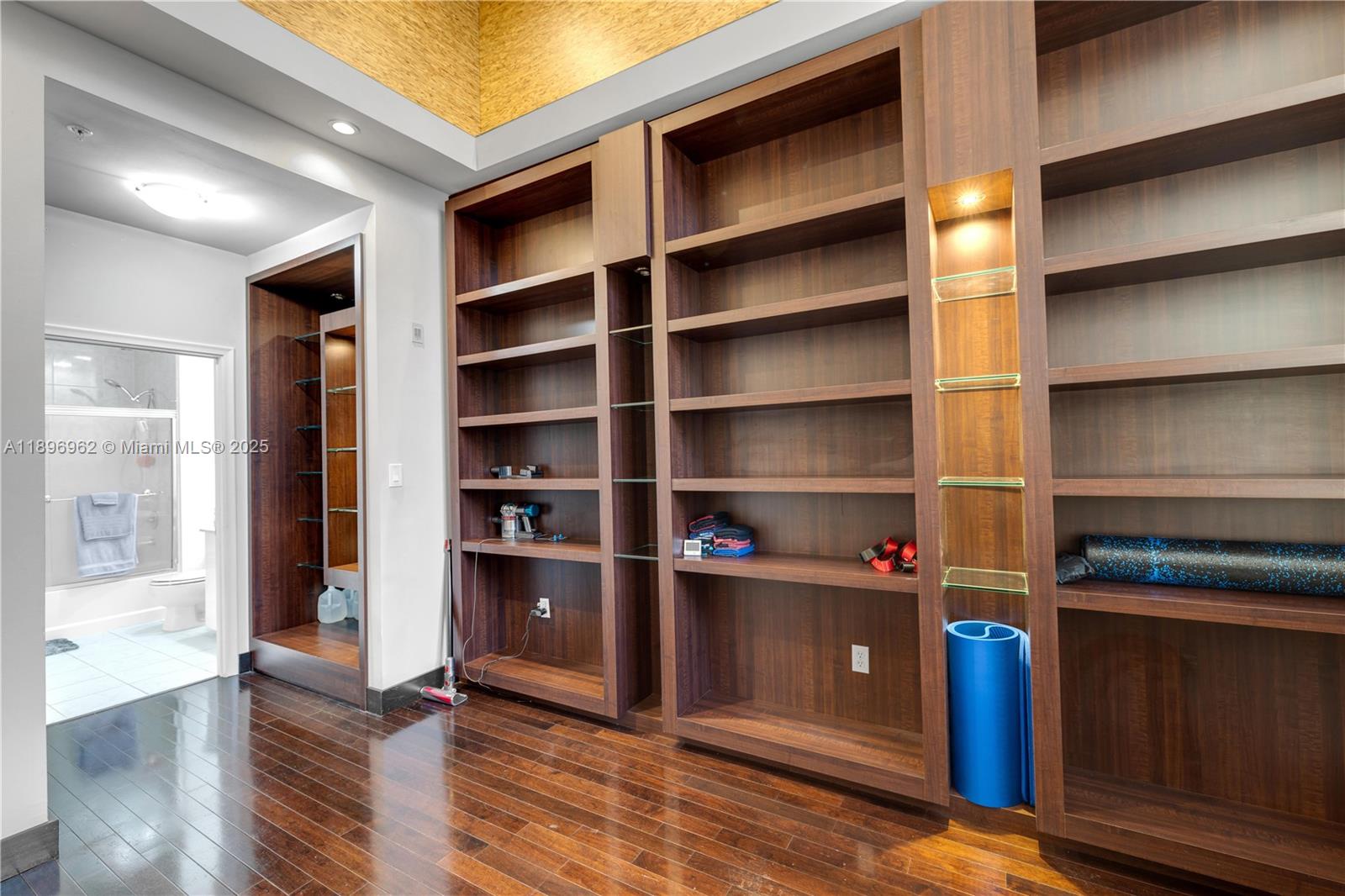 2775 NE 187th St # 120, Aventura Unit: 120