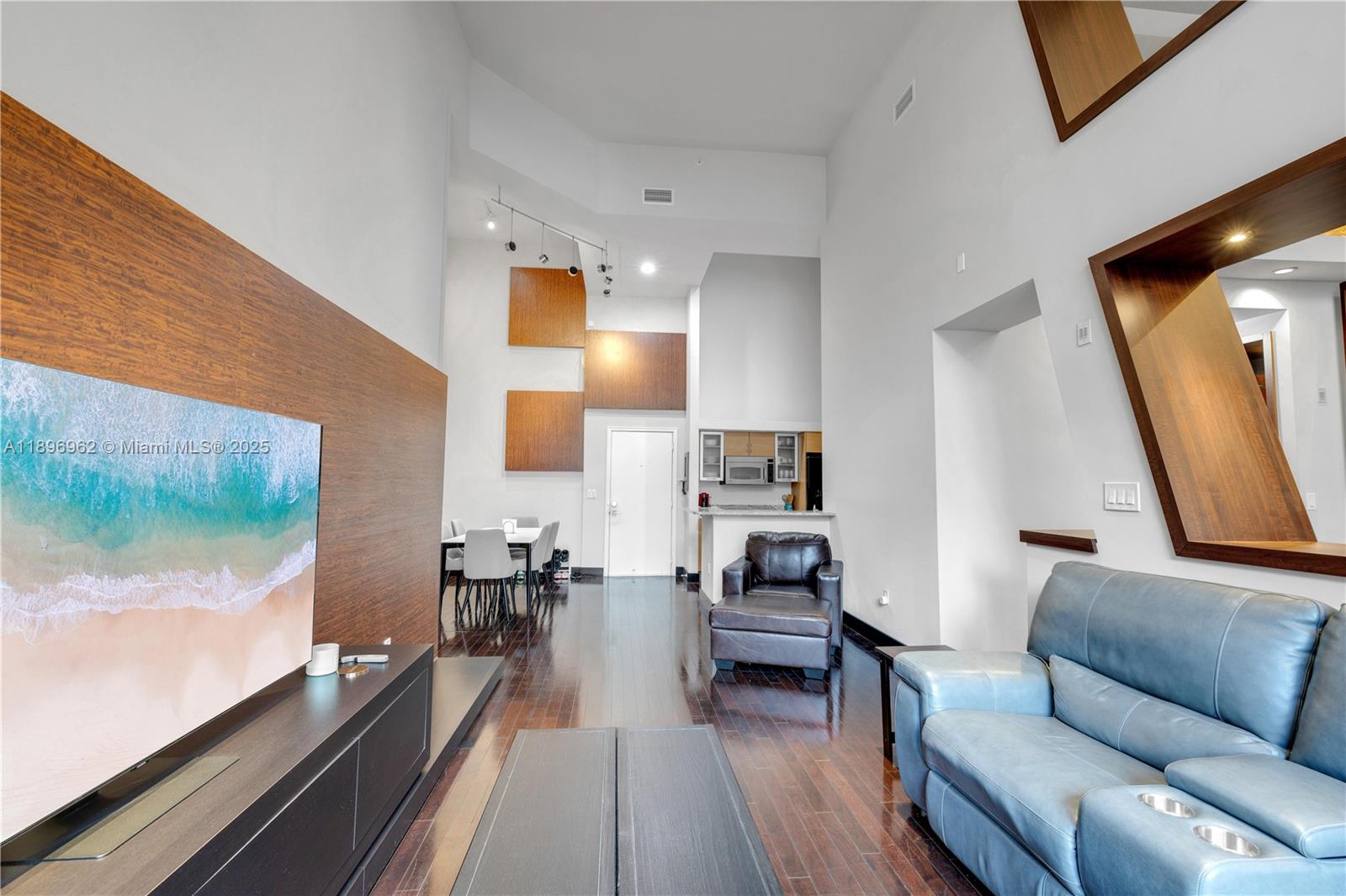 2775 NE 187th St # 120, Aventura Unit: 120