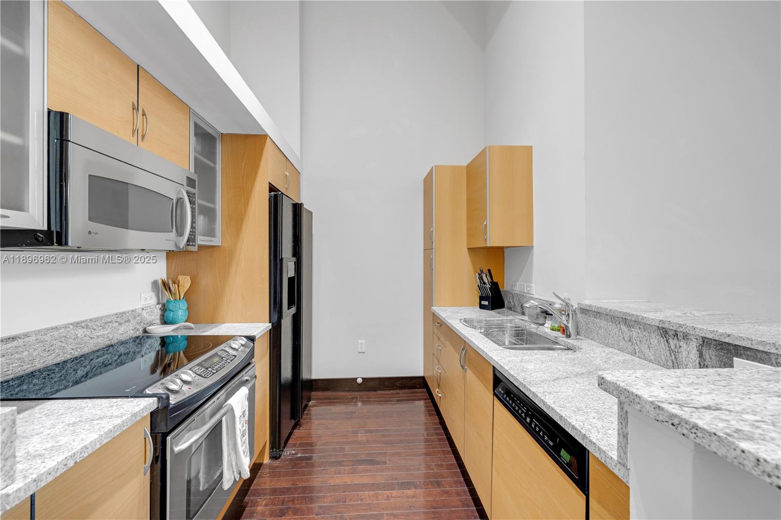 2775 NE 187th St # 120, Aventura Unit: 120