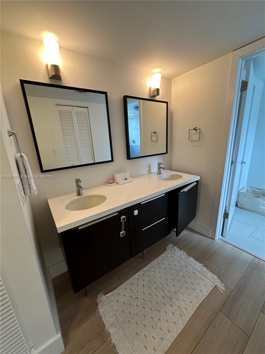 55 Ocean Lane Dr # 2028