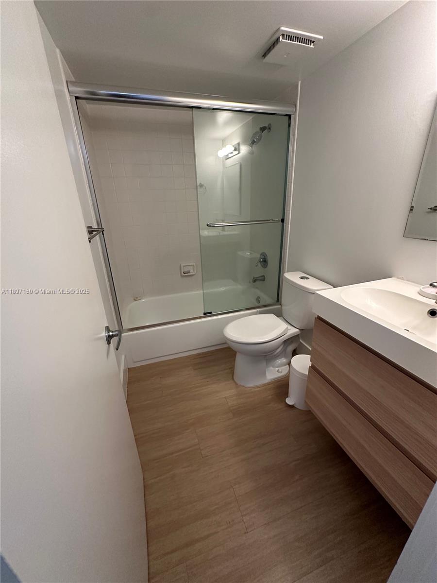 55 Ocean Lane Dr # 2028