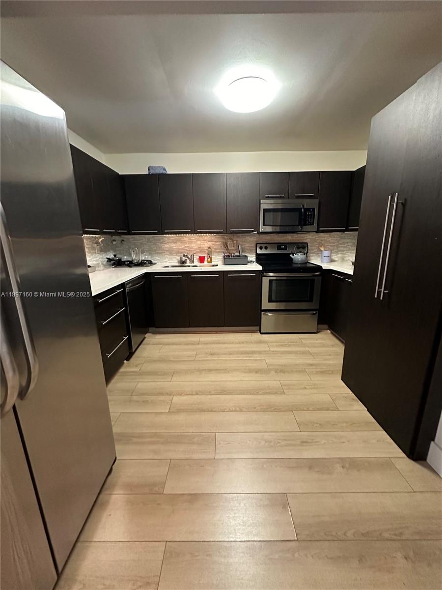 55 Ocean Lane Dr # 2028