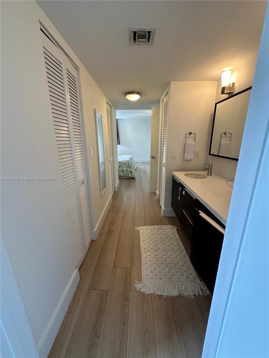 55 Ocean Lane Dr # 2028