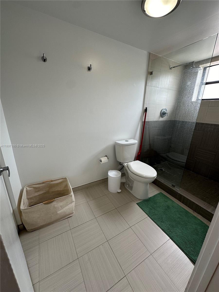 55 Ocean Lane Dr # 2028