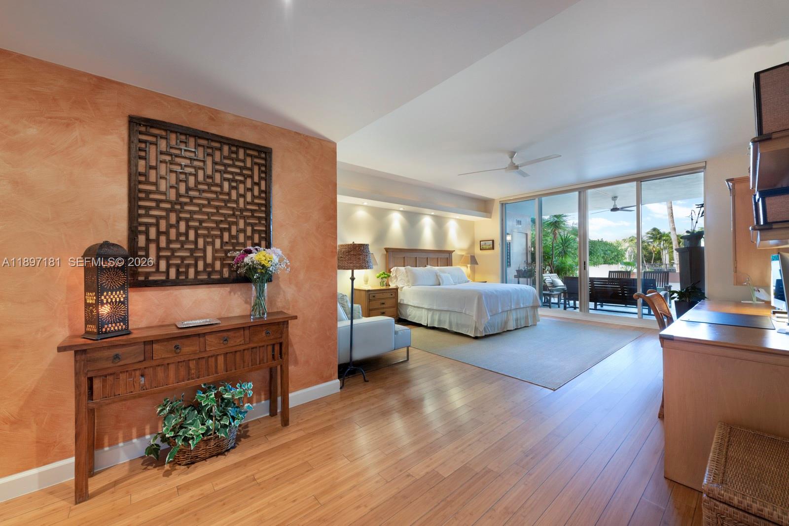 765 Crandon Blvd # 102, Key Biscayne Unit: 102