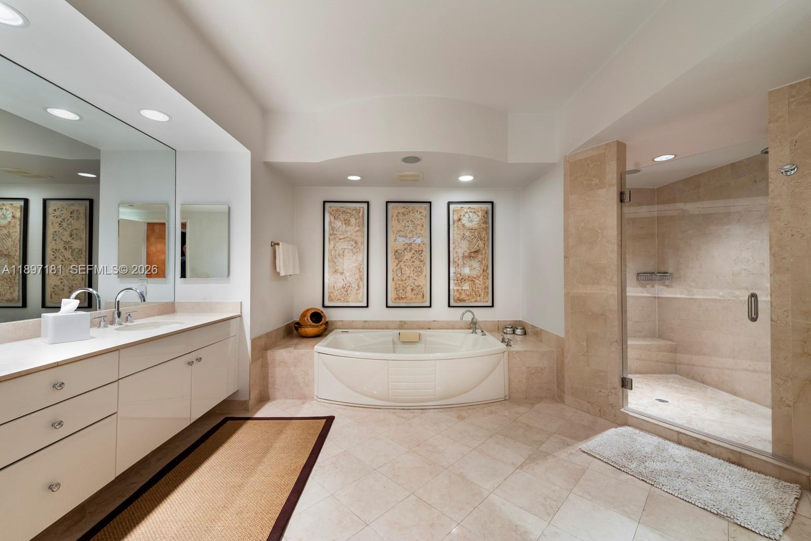 765 Crandon Blvd # 102, Key Biscayne Unit: 102