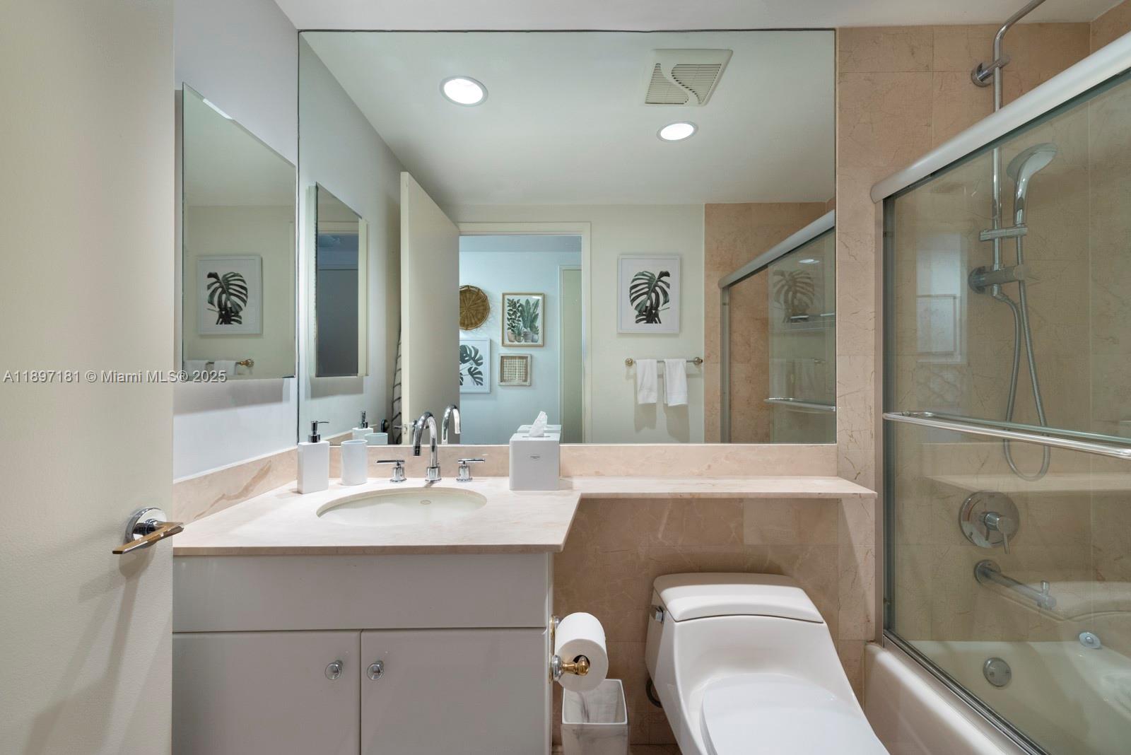 765 Crandon Blvd # 102, Key Biscayne Unit: 102