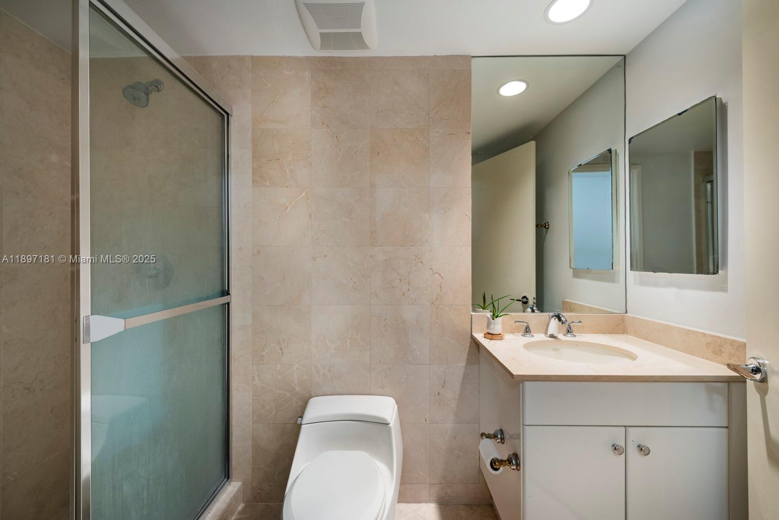 765 Crandon Blvd # 102, Key Biscayne Unit: 102