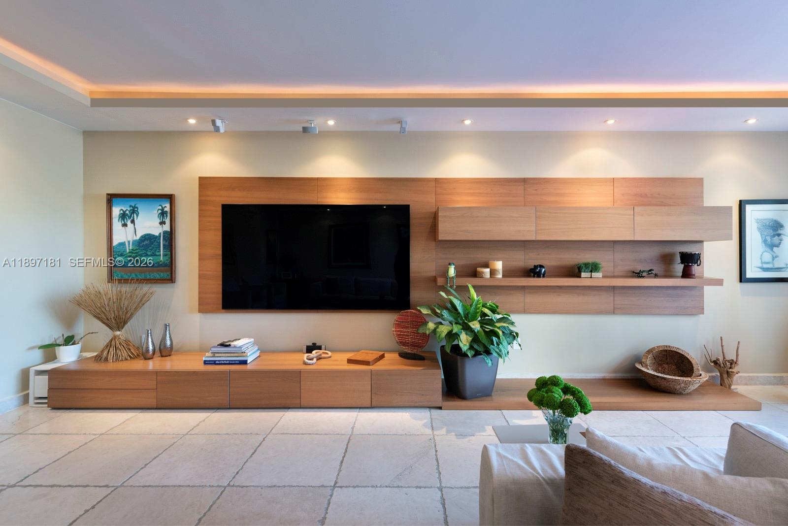 765 Crandon Blvd # 102, Key Biscayne Unit: 102