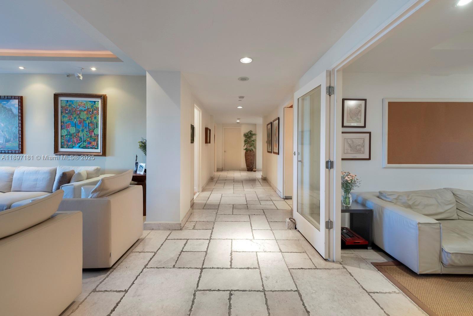 765 Crandon Blvd # 102, Key Biscayne Unit: 102
