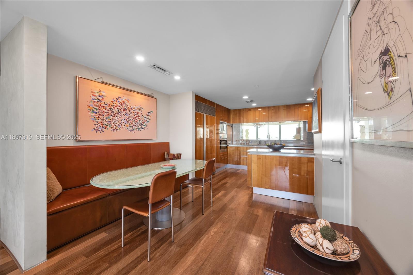 2627 S Bayshore Dr # 903