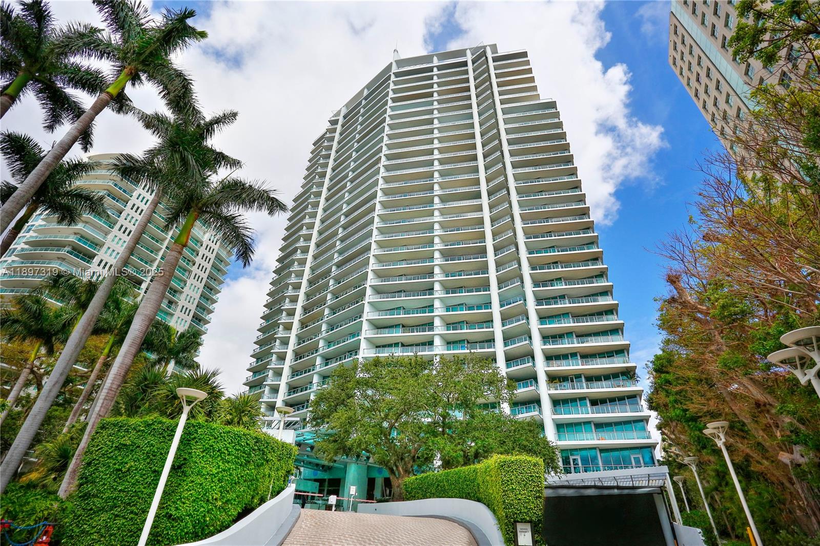 2627 S Bayshore Dr # 903
