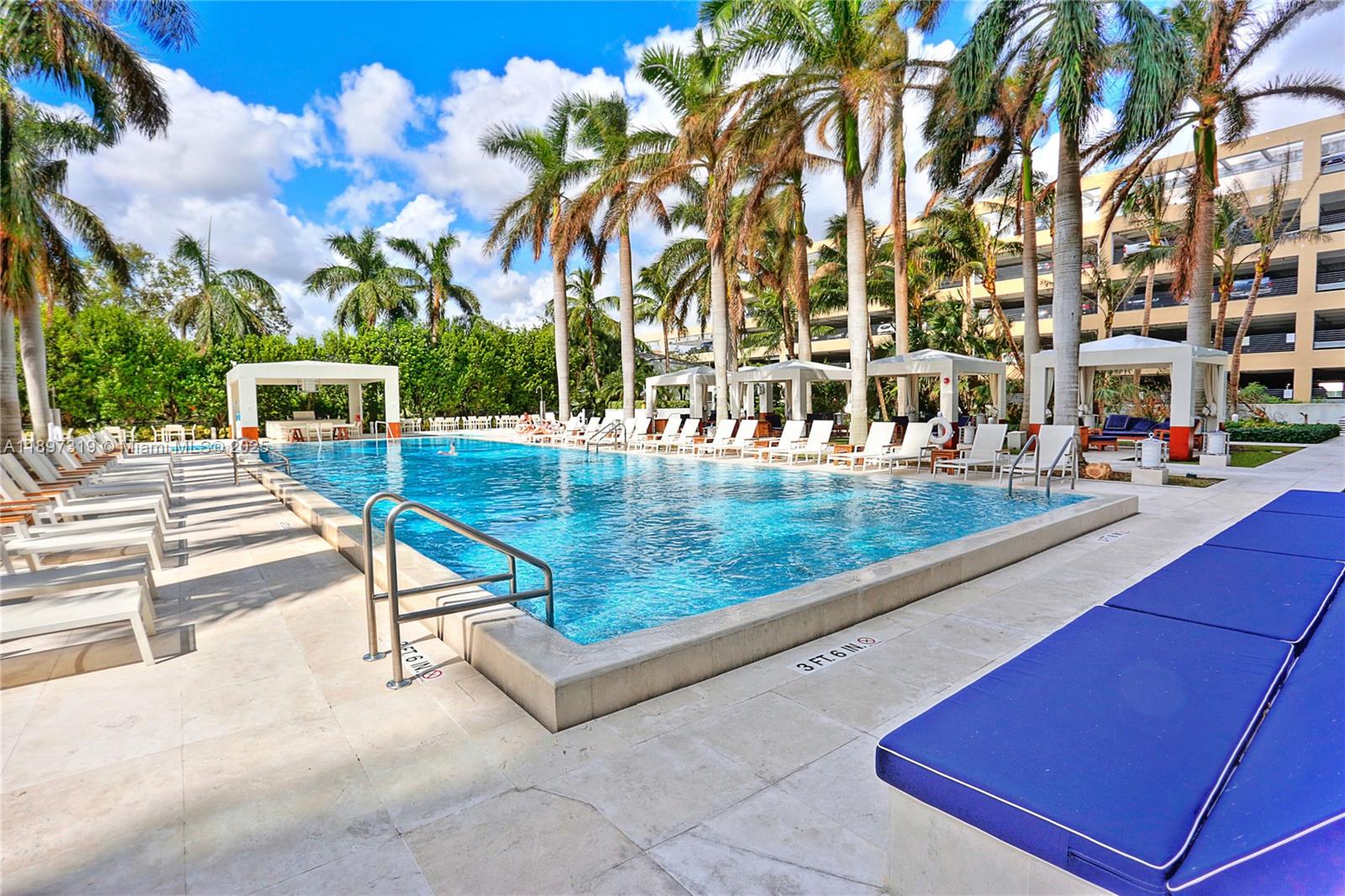 2627 S Bayshore Dr # 903