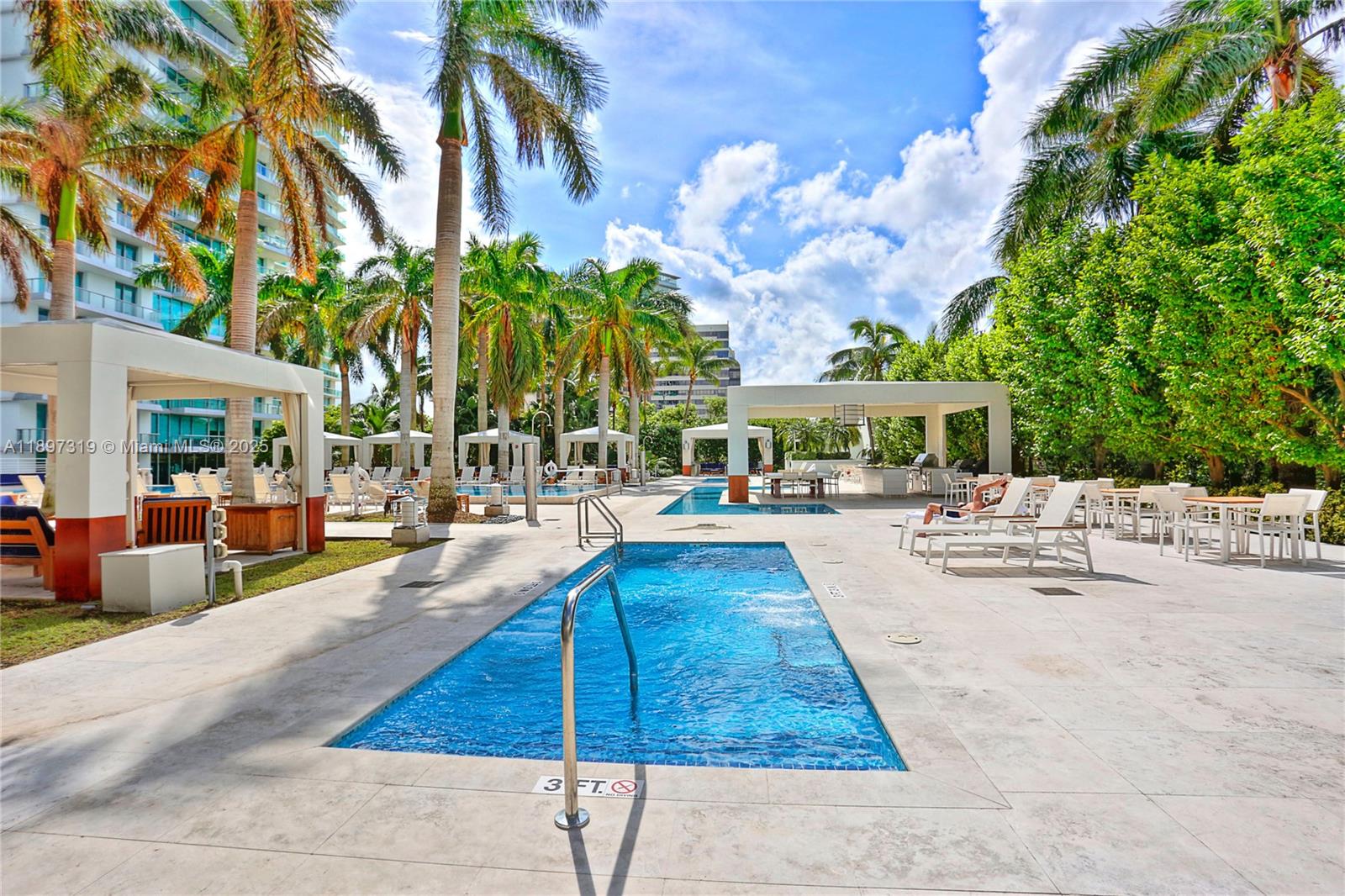 2627 S Bayshore Dr # 903