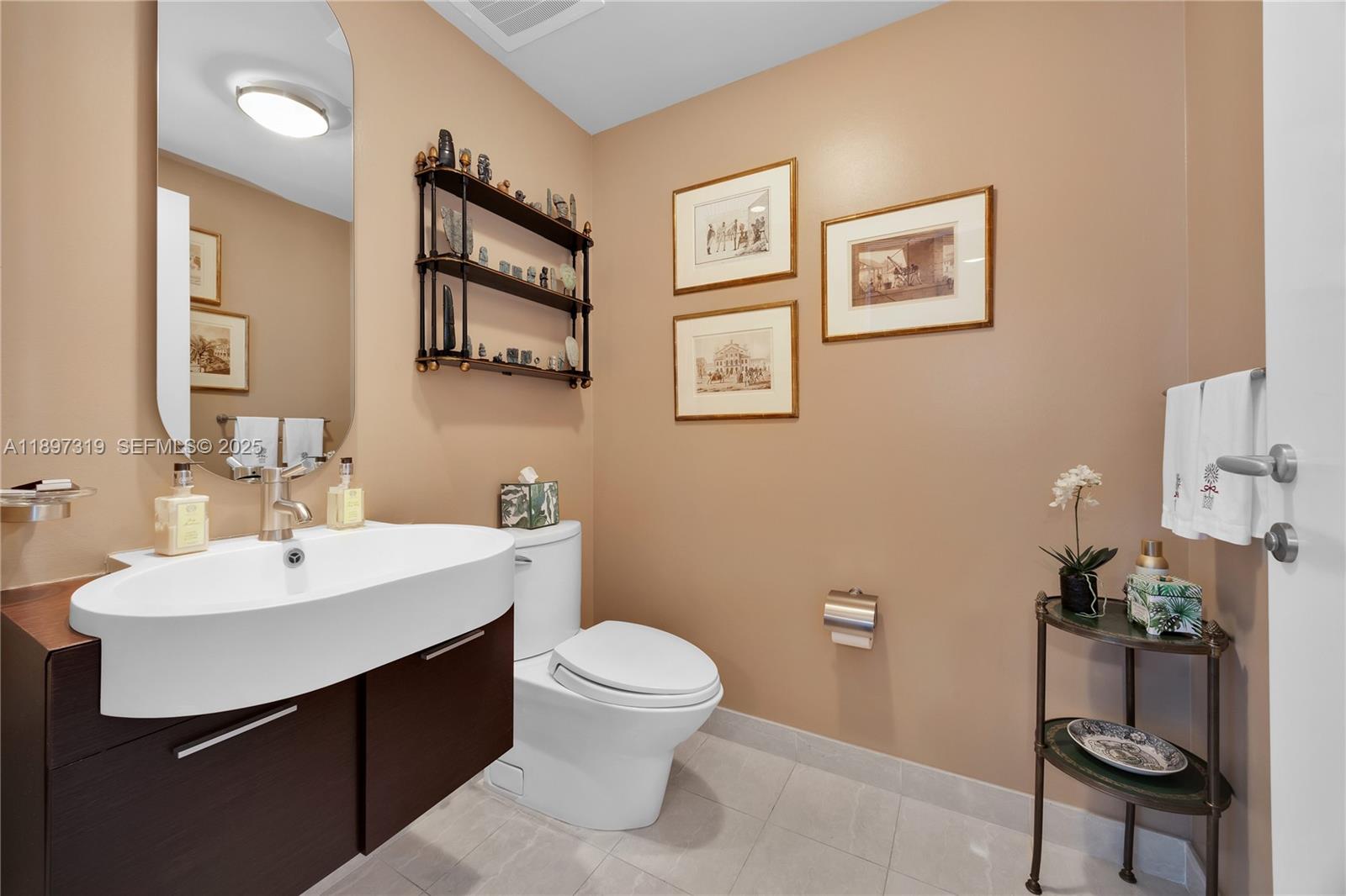 2627 S Bayshore Dr # 903