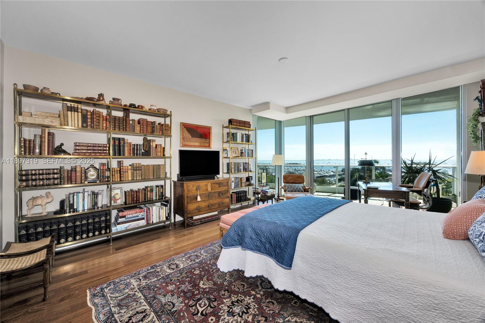 2627 S Bayshore Dr # 903