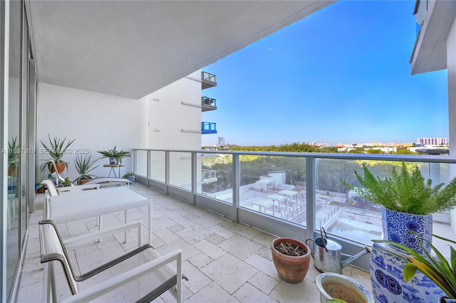 2627 S Bayshore Dr # 903