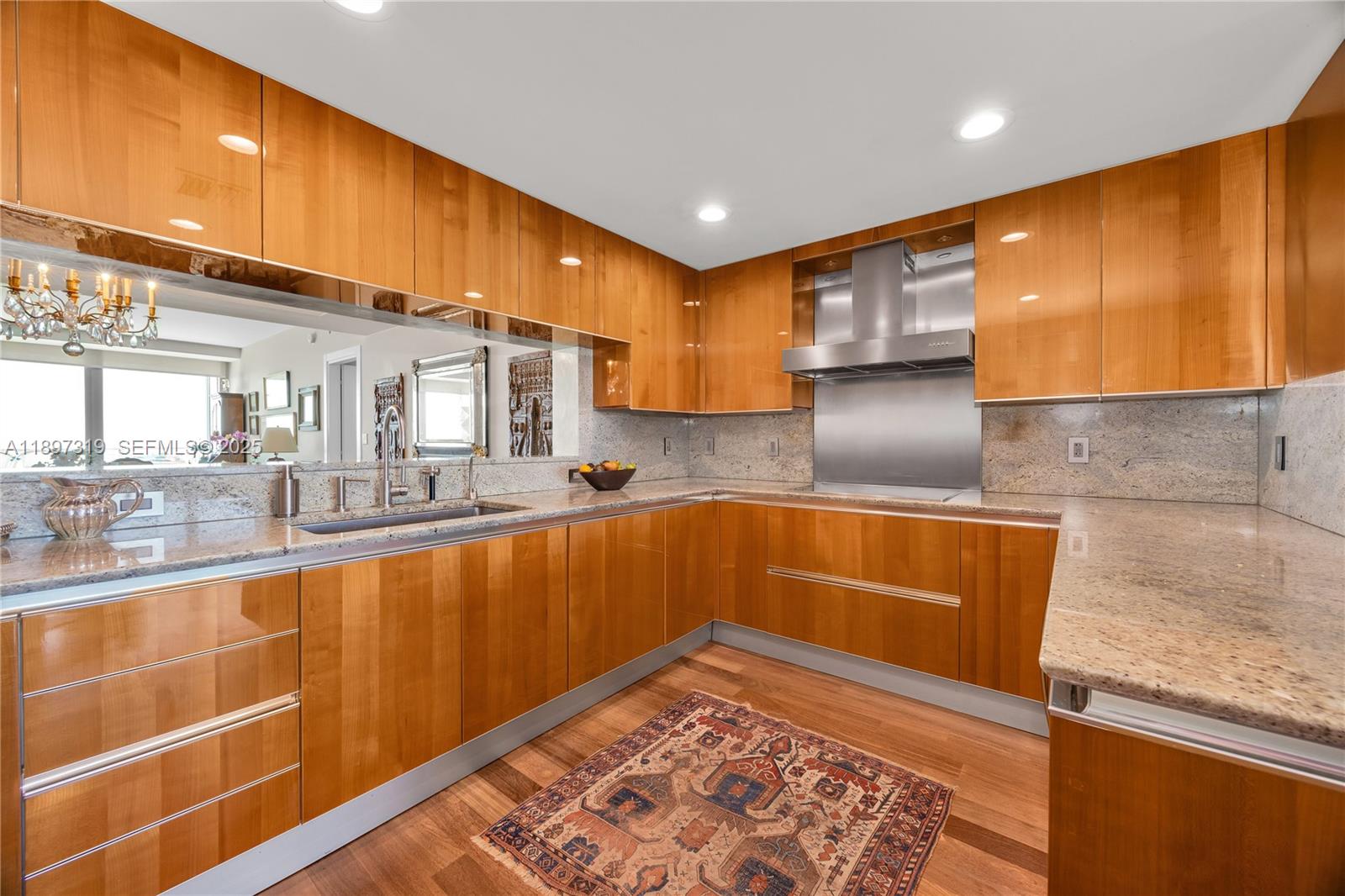 2627 S Bayshore Dr # 903