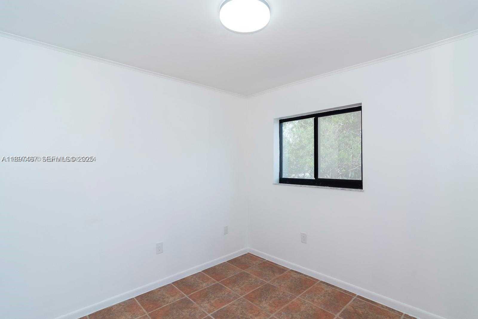 2729 SW 67th Ave, Miami