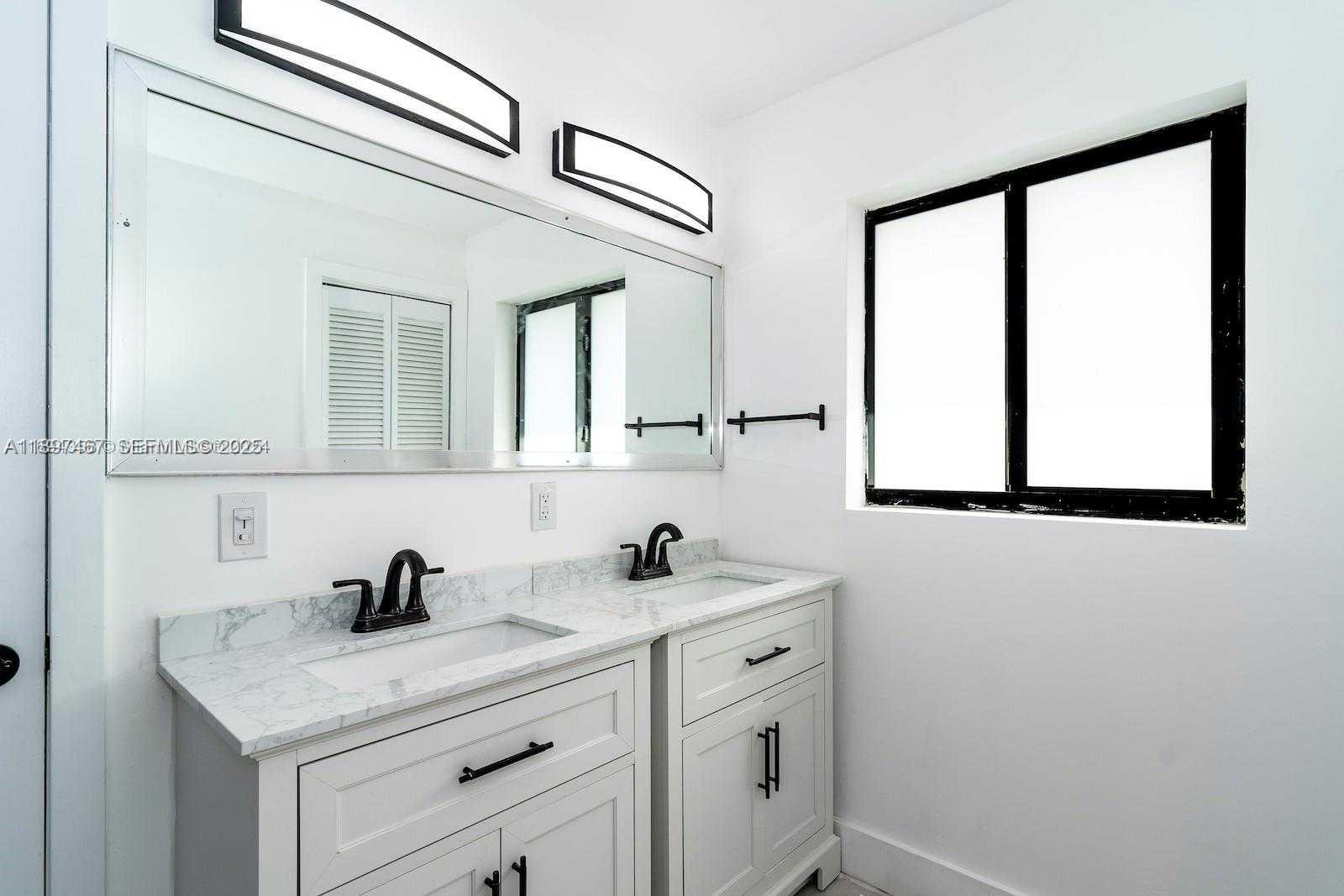 2729 SW 67th Ave, Miami