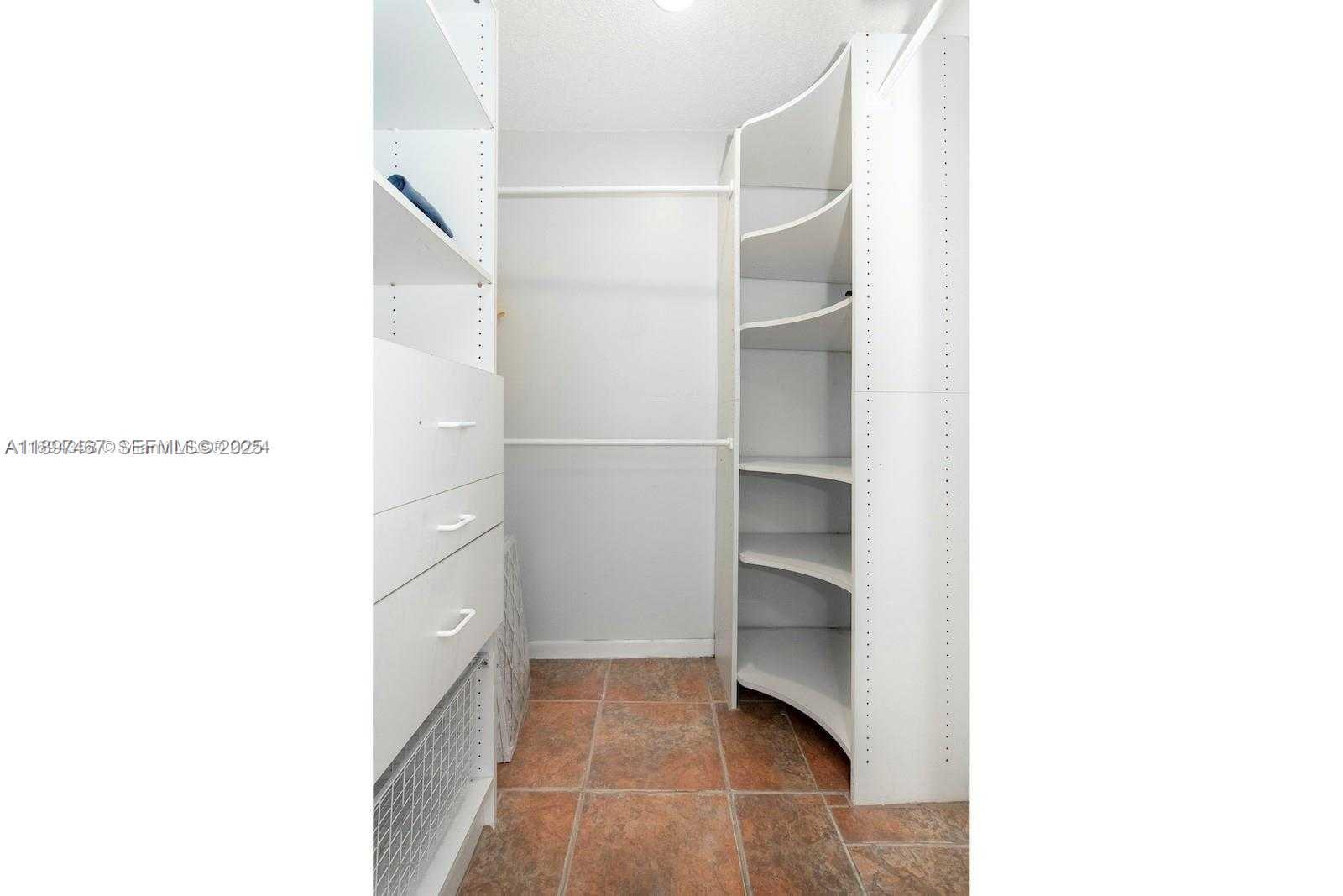 2729 SW 67th Ave, Miami