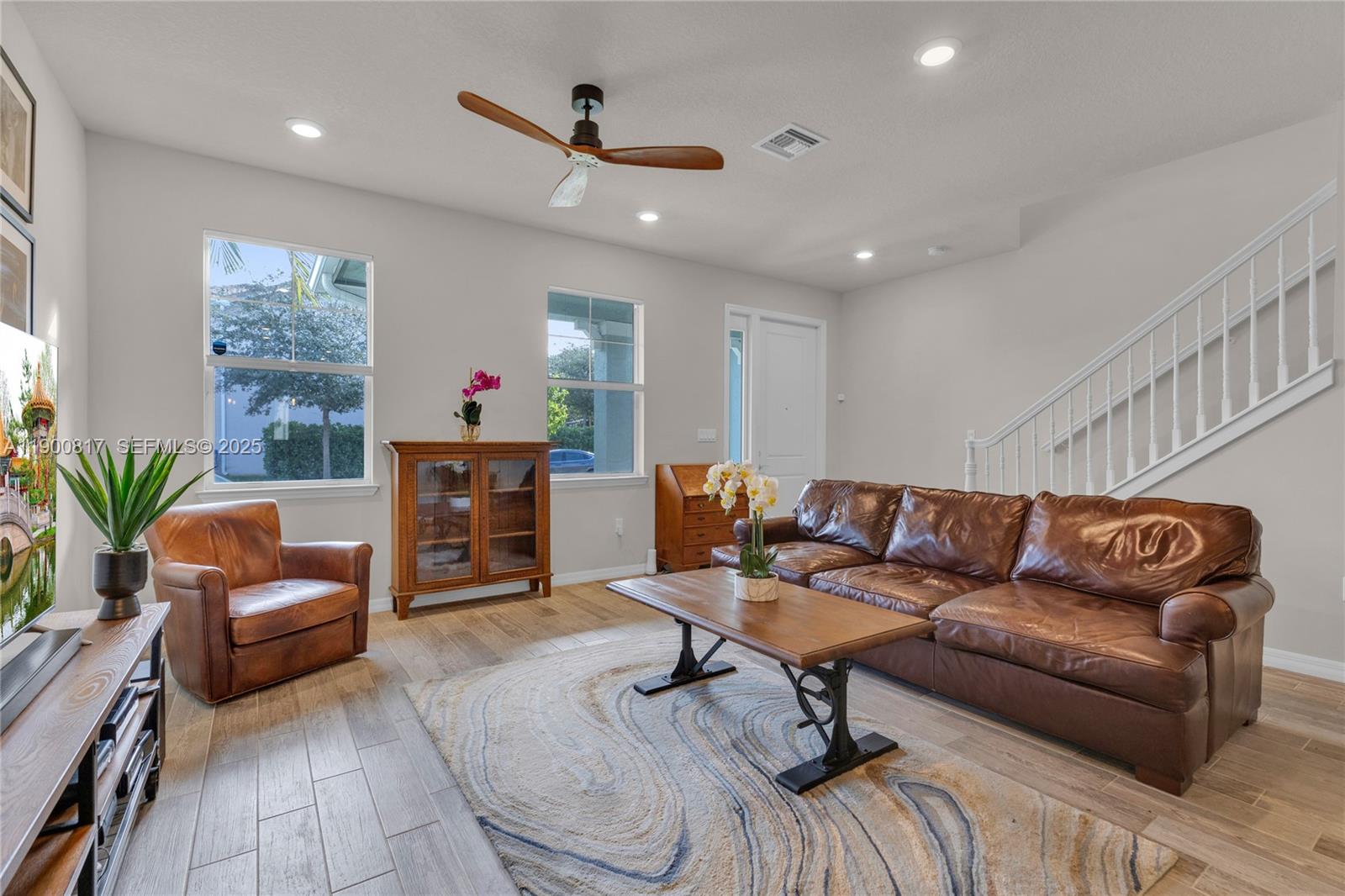 4810 Eucalyptus Dr # 3