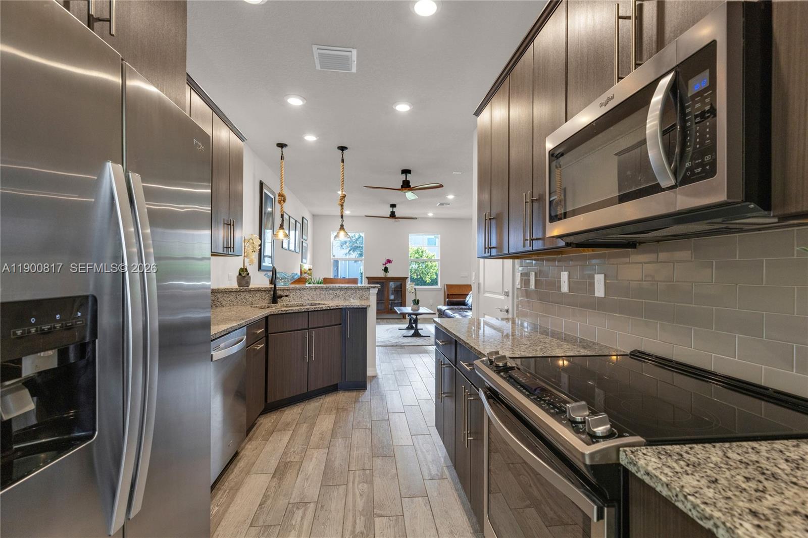 4810 Eucalyptus Dr # 3