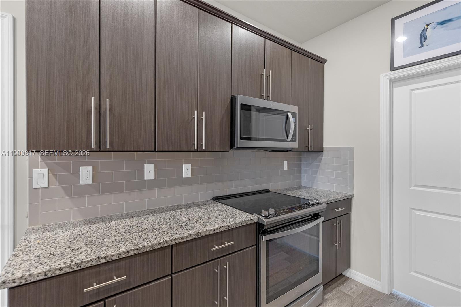 4810 Eucalyptus Dr # 3