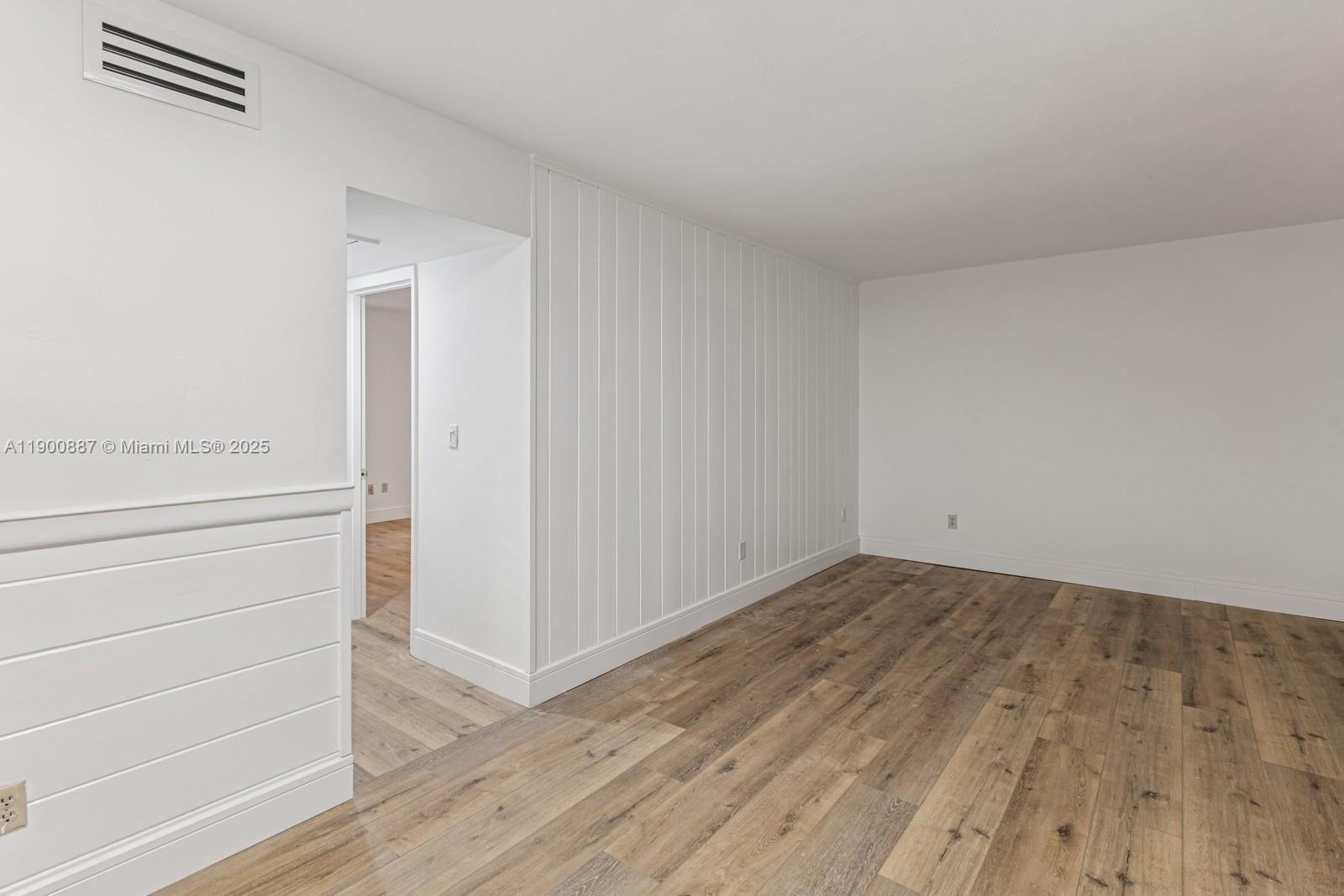 255 Sunrise Dr # 107, Key Biscayne Unit: 107