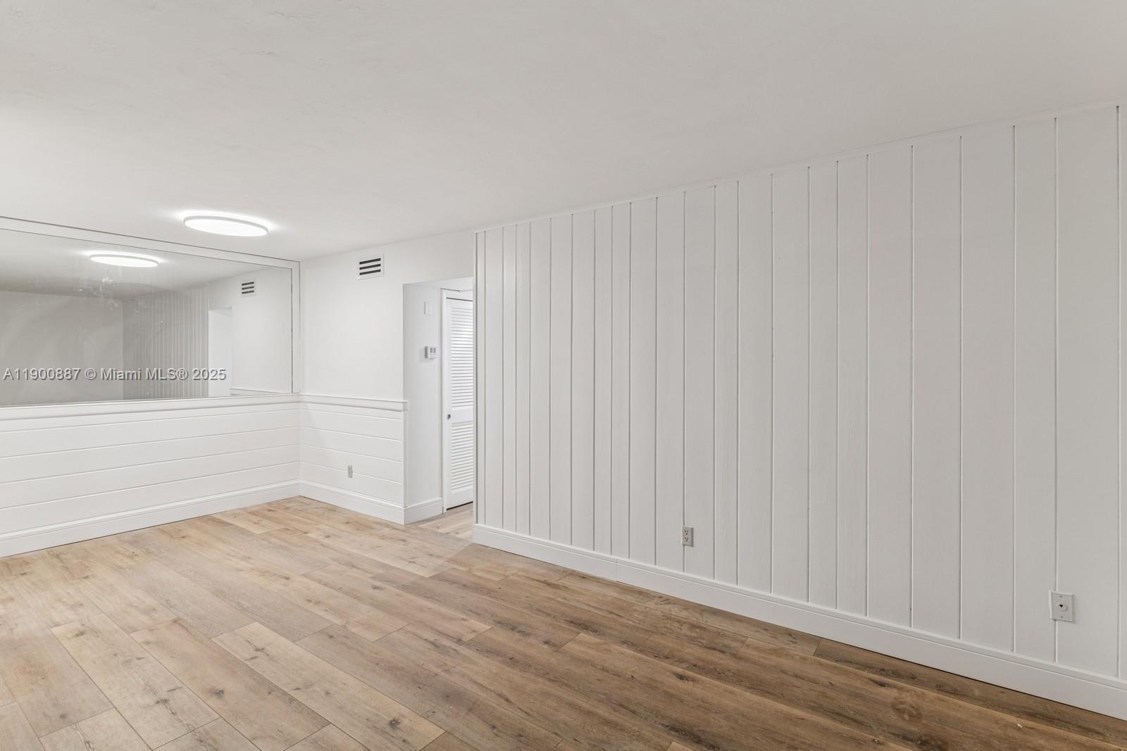 255 Sunrise Dr # 107, Key Biscayne Unit: 107